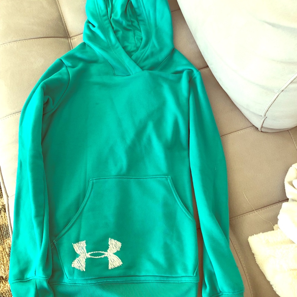 Under Armour sweatshirt